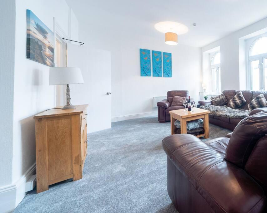 Mumbles View - Free Parking Apartment Oystermouth Екстериор снимка