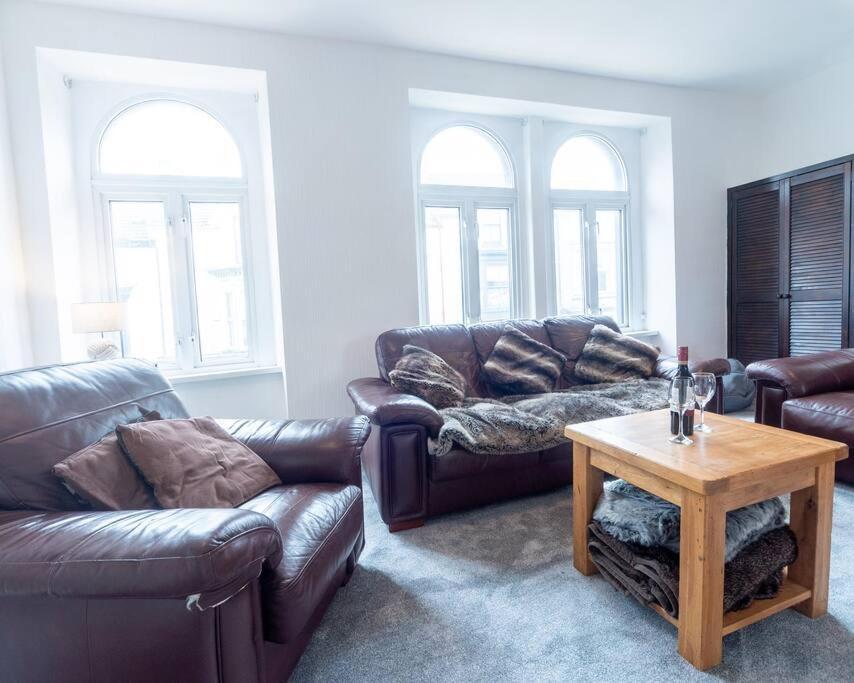 Mumbles View - Free Parking Apartment Oystermouth Екстериор снимка